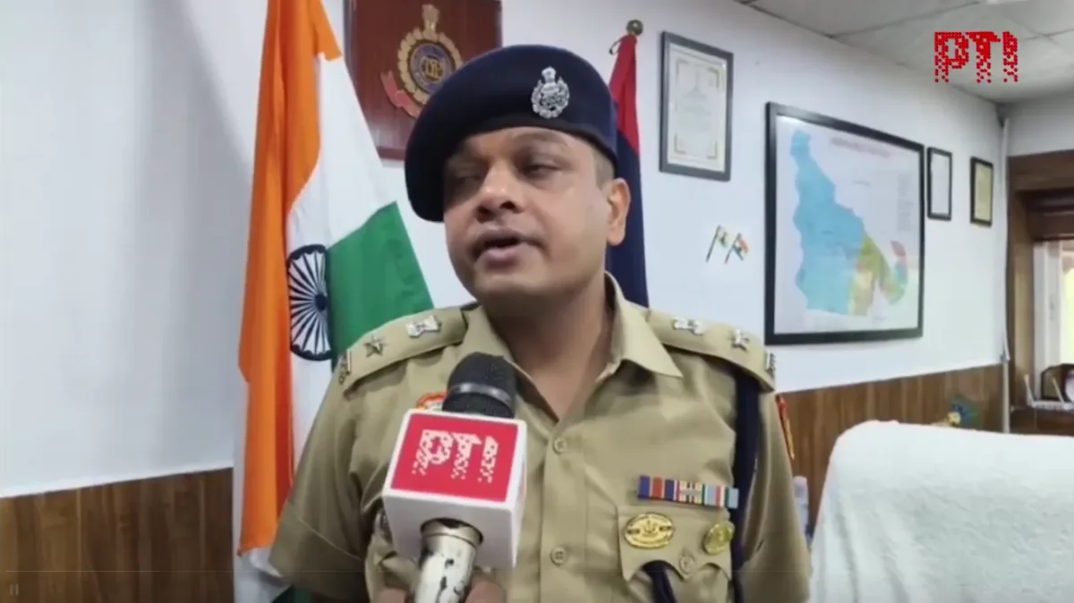 CBI की फर्जी जैकेट पहनकर अमीरों को लूटने वाला खतरनाक गैंग बेनकाब, 7 गिरफ्तार