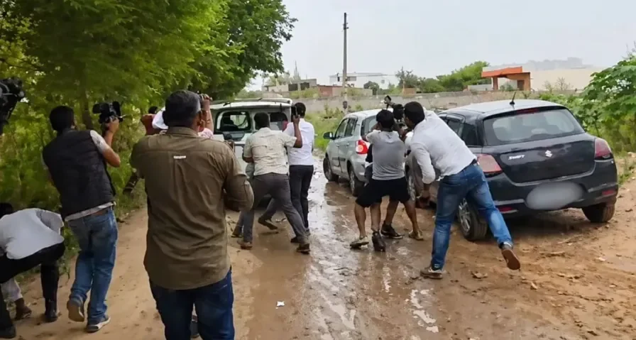 जयपुर स्कूल विवाद: CJP टीम पर हमले के बाद राजस्थान में घमासान, पायलट और केजरीवाल का सरकार पर हमला