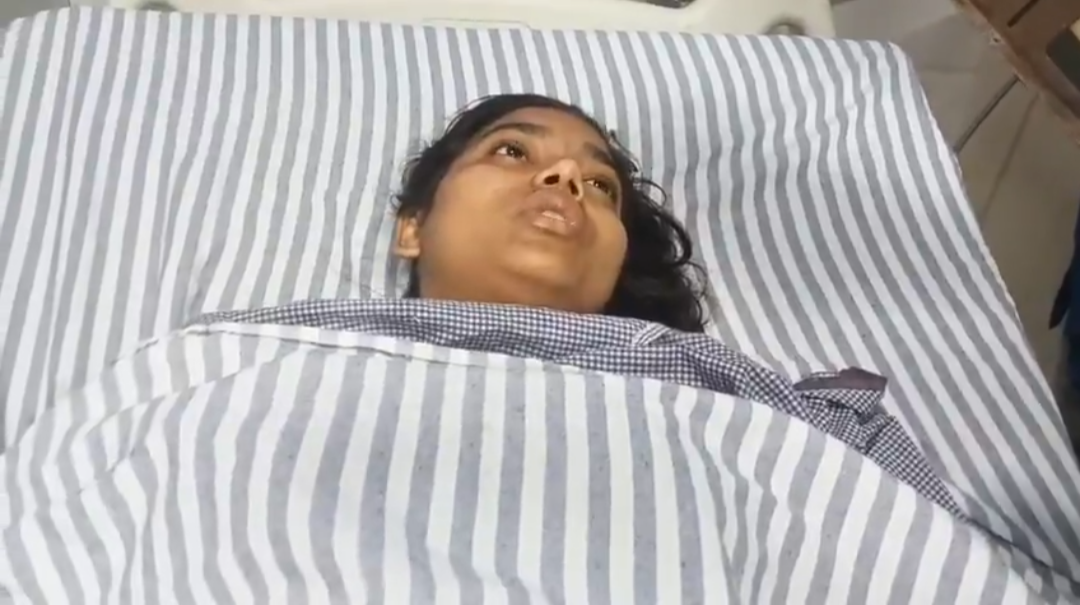 मेरठ: SVBP यूनिवर्सिटी की छात्रा ने तीसरी मंजिल से लगाई छलांग, नकल के आरोप से थी परेशान