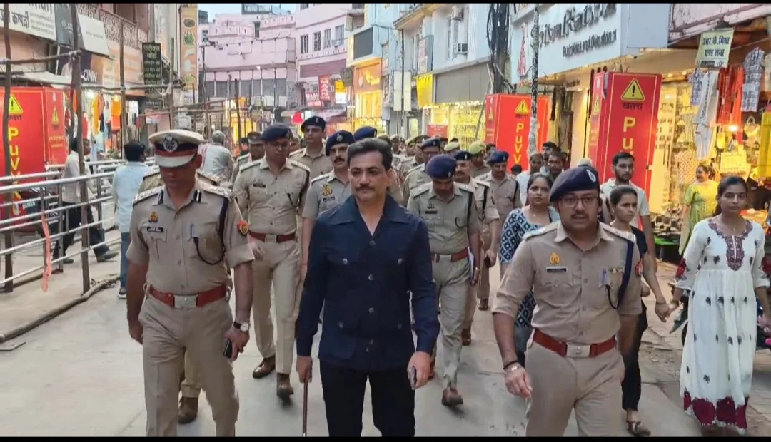 सावन दूसरा सोमवार: काशी में शिव भक्तों का सैलाब, चप्पे-चप्पे पर पुलिस का कड़ा पहरा