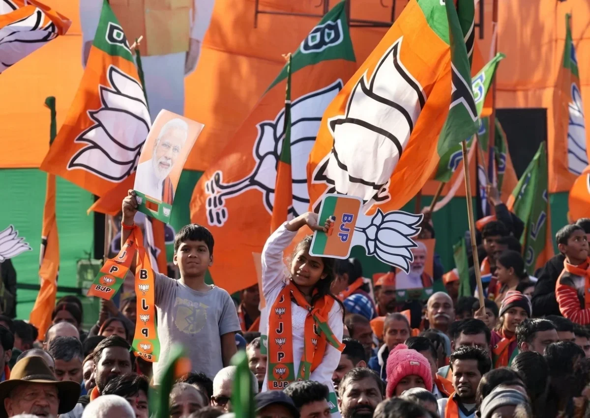 UP BJP Mission 2027: इन 8-9 जिलों में नई टीम का इंतजार, दावेदारों की बढ़ी धड़कनें