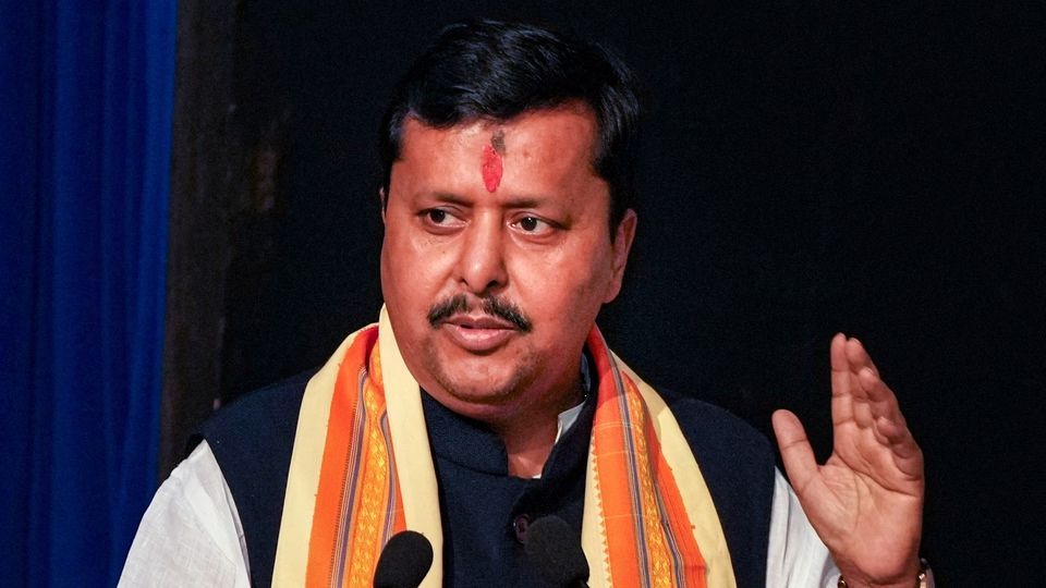 वंदे मातरम पर आरपार: बीजेपी के 10-सूत्री प्रस्ताव में क्या है खास?